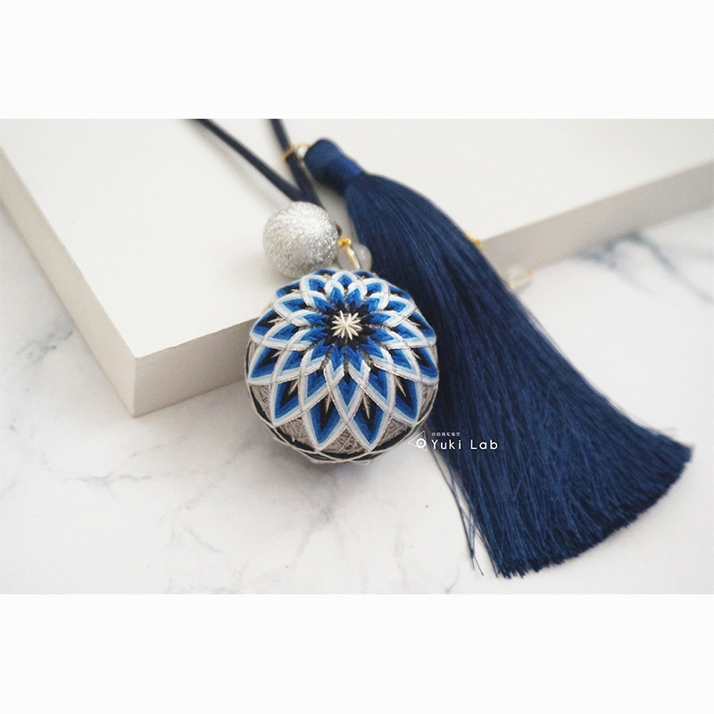 Two-piece junior chrysanthemum style 