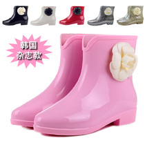 The new Korean version of Camellia water shoes middle tube rain shoes womens adult fashion foreign trade rain boots women warm plus velvet wild