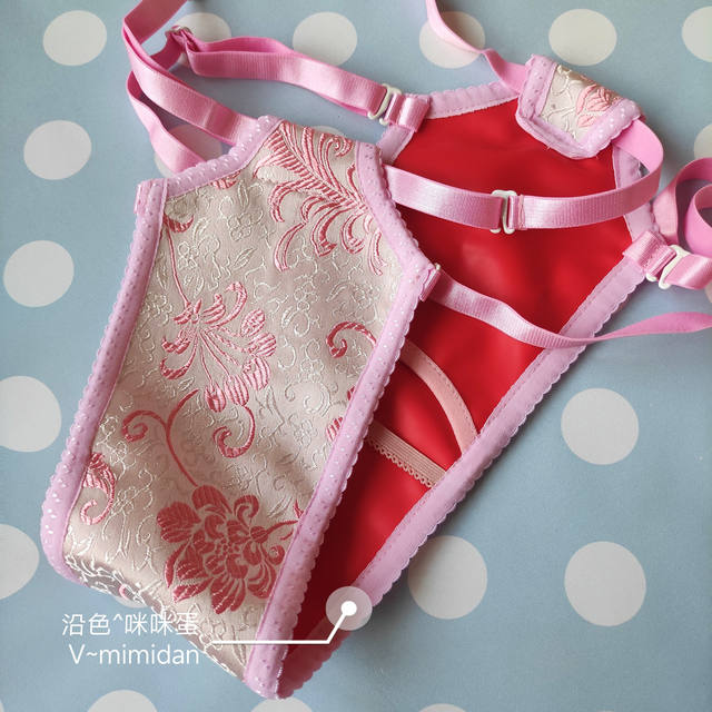 Leak-proof widened brocade universal sanitary belt rubber