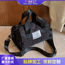 Oxford cloth bag womens autumn and winter versatile 2024 new niche design wideband crossbody bag womens portable pillow bag