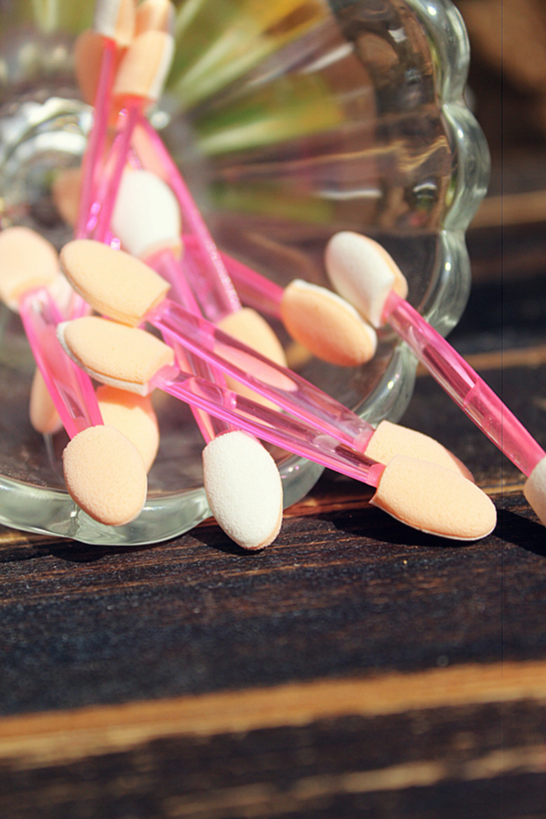 Double-headed eye shadow brush Sponge brush Disposable eye shadow smudge stick eye makeup tools 10 packs buy two get one free