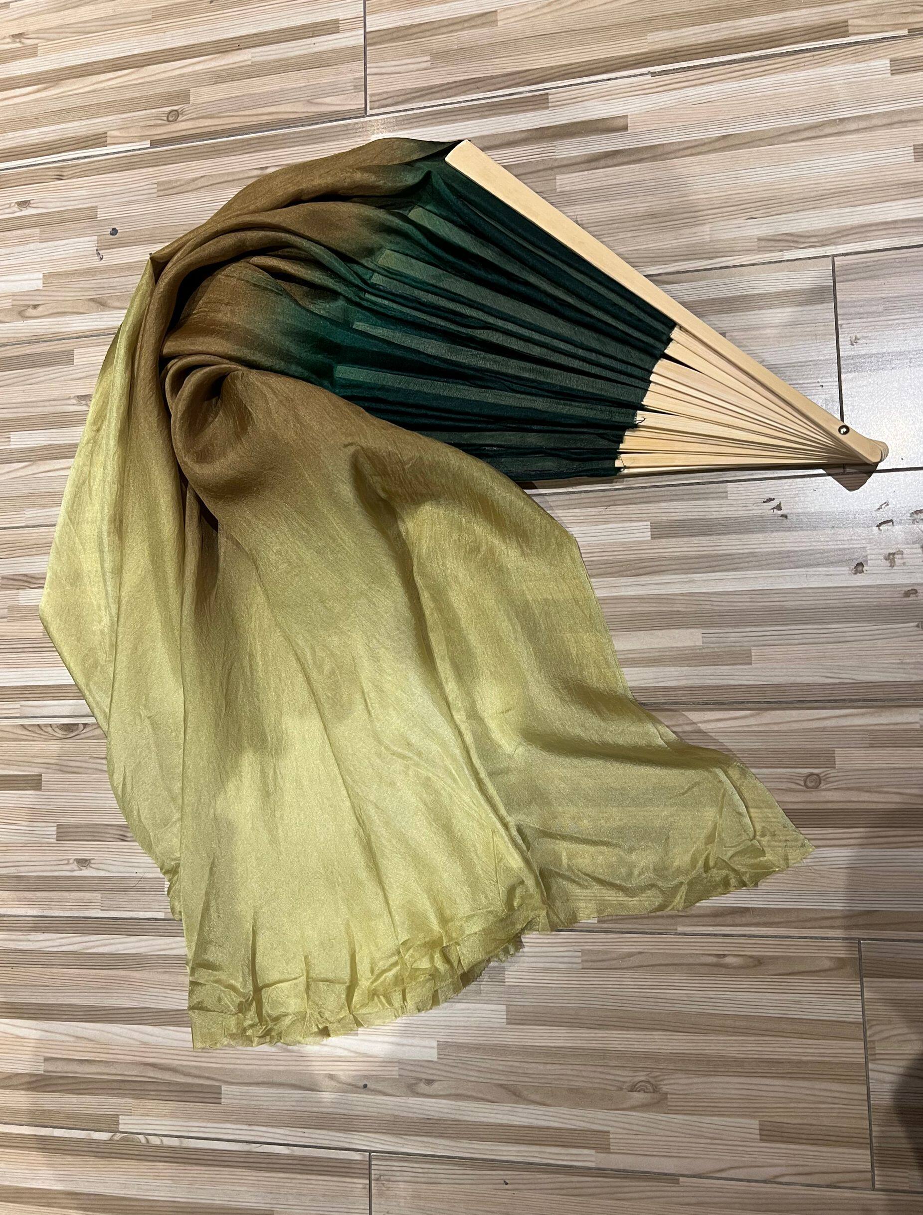 Leaf Fall Autumn Wind Li Dancing Big Fan Glue State Shandong Haiyang Seedlings Song Anhui Flower Drum Light Yunnan Flower Lantern Show Customized