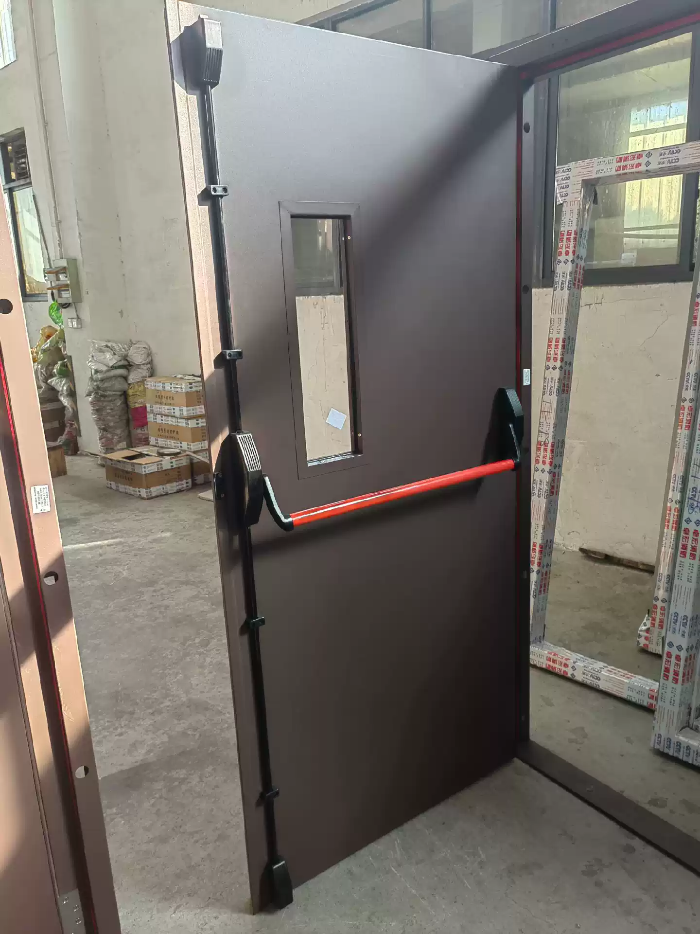 消防通道防火门推杆锁下压式逃生推杠锁天地杆推闩锁欧标逃生锁