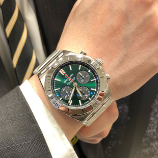 Breitling 熊猫盘机械表
