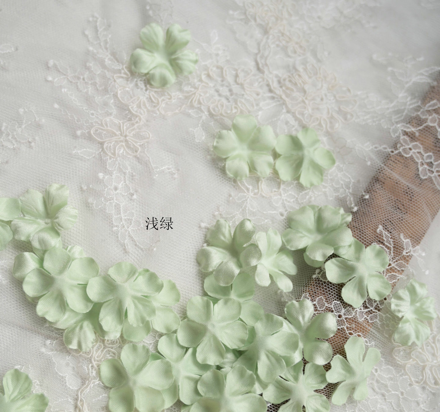 100 Stück Mehrfarbige DIY Handgemachte 3D-Organza-Blumen für Hochzeitskleider, Schleier, Mini-Blumen, Babykleidung, Bastelmaterialien 3CM RS4035 – Detail 34