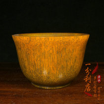 Antique collection Qing Dynasty corner carved small bowls of wine with swing pieces old goods old horns tea cup old objects