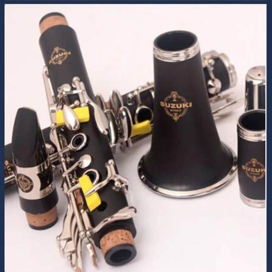 Japanese Suzuki Suzuki B-Flat Clarinet, Clarinet Made of Bakelite and Ebony, Beginner's Entry-Level, Exam Performance, Adult