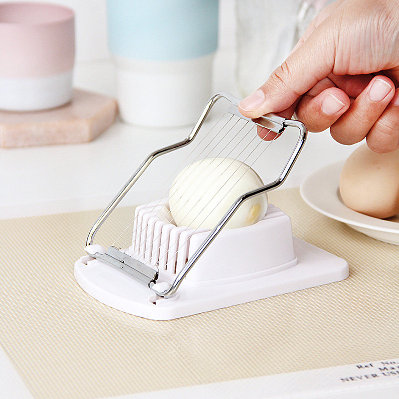Japan imported stainless steel egg cutter egg skin egg pine flower egg slicer kitchen multi-function splitter