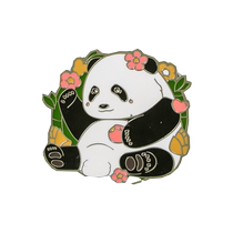 (Xinhua Wenxuan) Li Zao Ji-Eating Fruit Panda Badge Xinhua Bookstore Flagship Store