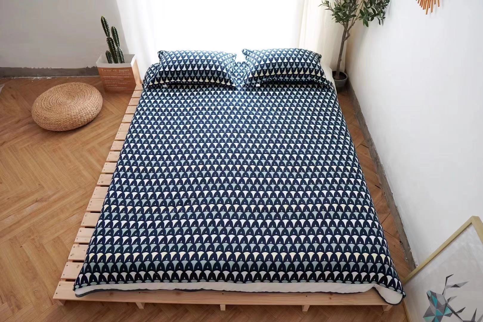 Class A three-layer pure cotton gauze pleated gray star yellow star big double bed sheet blue star red star night night tatami custom