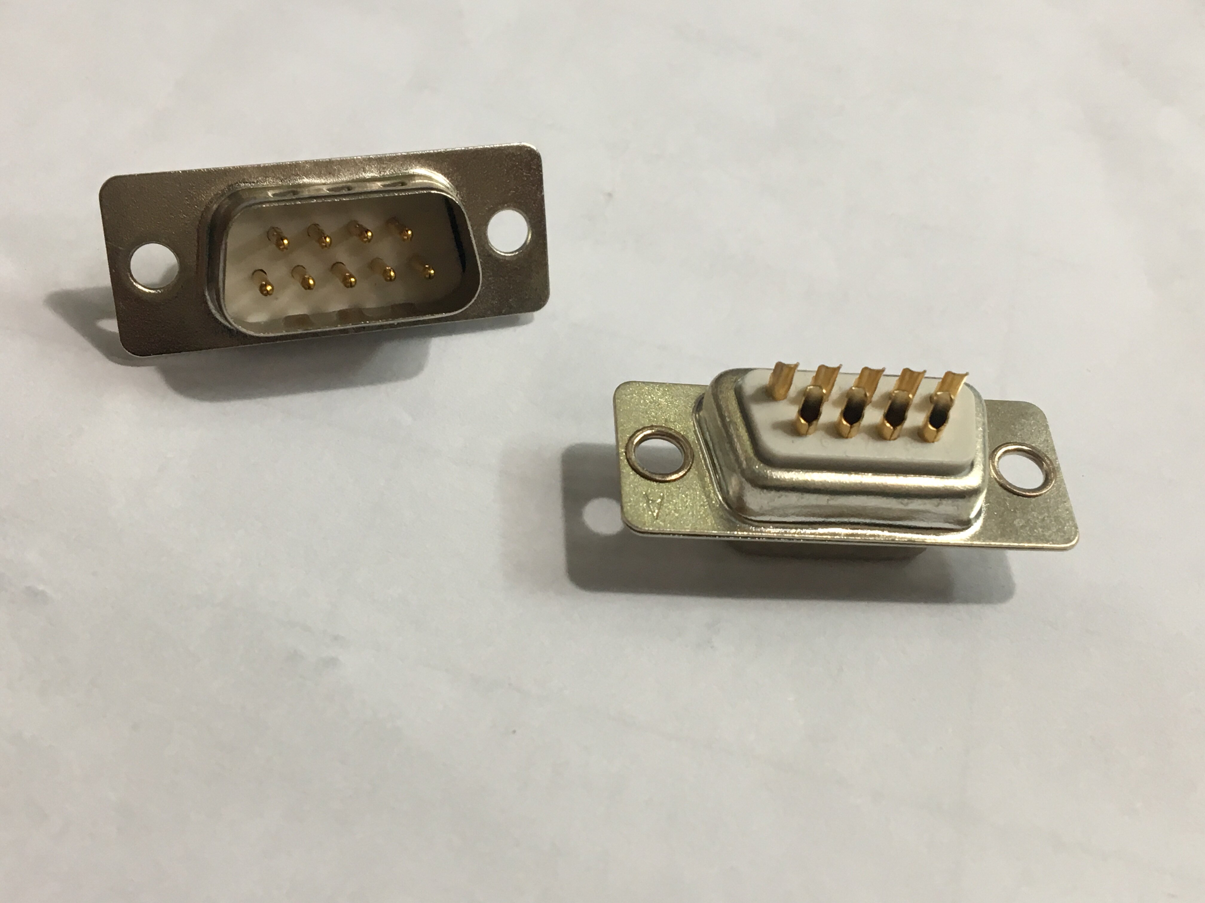 DB9 male head male needle welding wire head Zidu real gold DB9 male head male needle imported volume network interface DB9 head