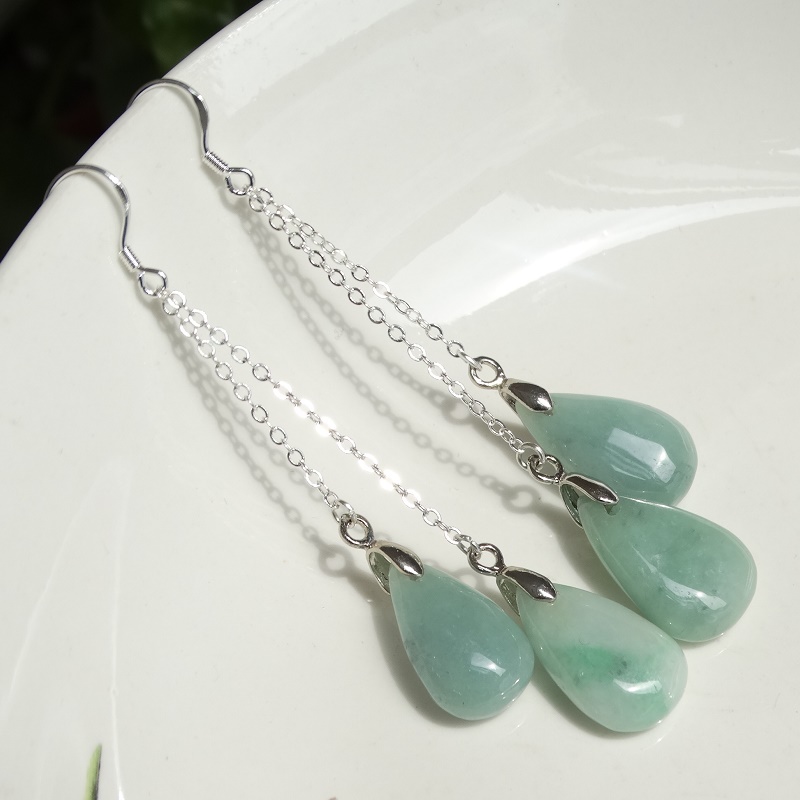 Fairy Rhyme Wang Career Strokes of Eight Fang Wealth Natural emerald jade earrings 925 silver jade earrings flaw handling