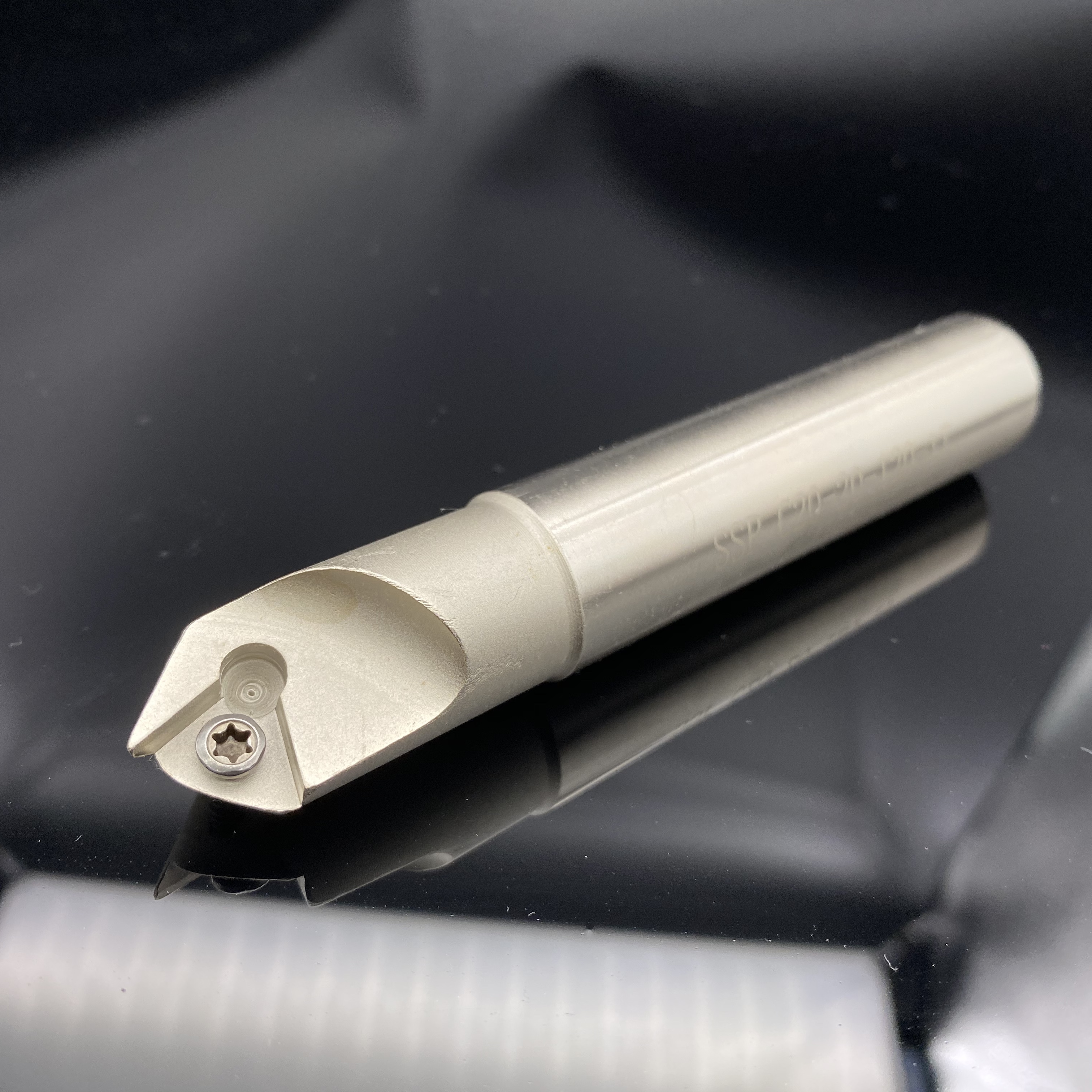 Jessie CNC chamfer knife rod corner of the upside-milling corner of the shock-proof straight handle knife discarded chamfer machining center