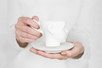 Lovely Designer Nordic face shape exquisite gold handle Black couple gift coffee cup and saucer