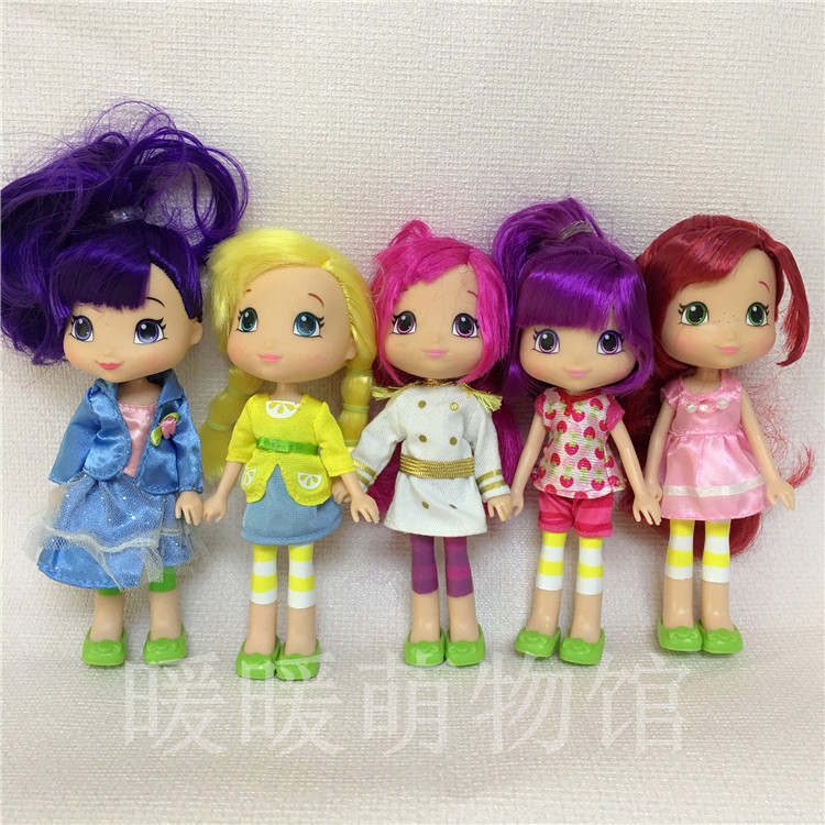 Positive Bulk Foreign Trade Foreign Trade Cute Sweet Strawberry Doll Original extremities movable delivery clothes shoes Random Hair