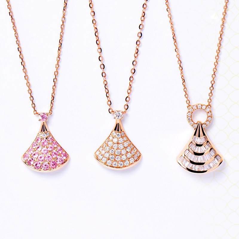 Nova Caibao 18K Rose Gold Necklace Fan-shaped Skirt Diamond Necklace Gold Collarbone Chain Pendant