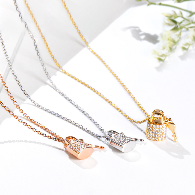 Rising Star Color Treasure 18k Rose Gold Diamond Necklace Pendant Woman Eternal Frivolous Real Diamond Lock Bone Chain Love Gift