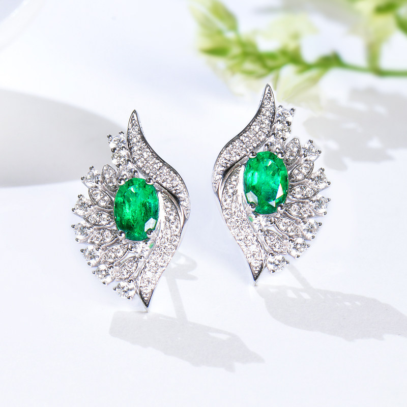 Nova Color Treasure 18K Platinum natural progenitor Green Diamond earrings Noble Elegant Real Drill Earrings Earrings Earrings Earrings