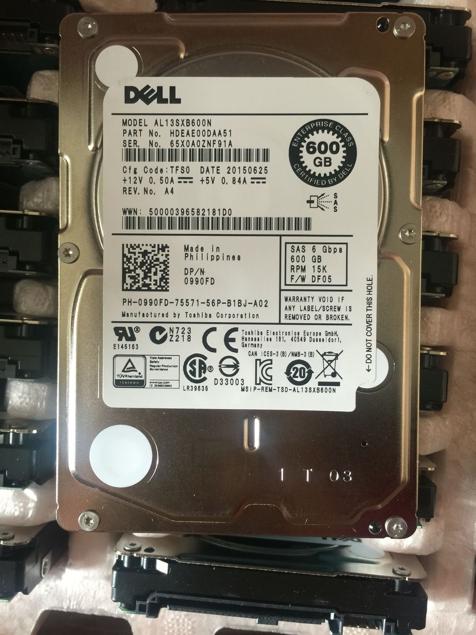 Dell Dell Dell 600GB SAS 2 5 15K AL13SXB600N 0990FD 0990FD