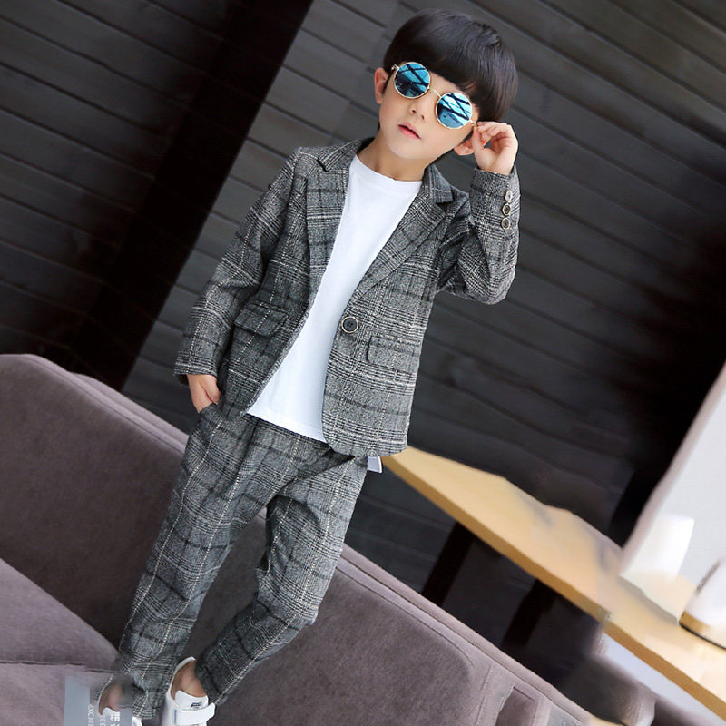 Boys' casual suits 2022 new children's plaid Western style spring and autumn British middle-aged children's Korean version of the tide two pieces