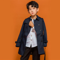 Boys windcoat jacket 2022 new wave medium long child Korean version of the Korean version of the sea Ocean Breeze Autumn Clothing Spring Autumn