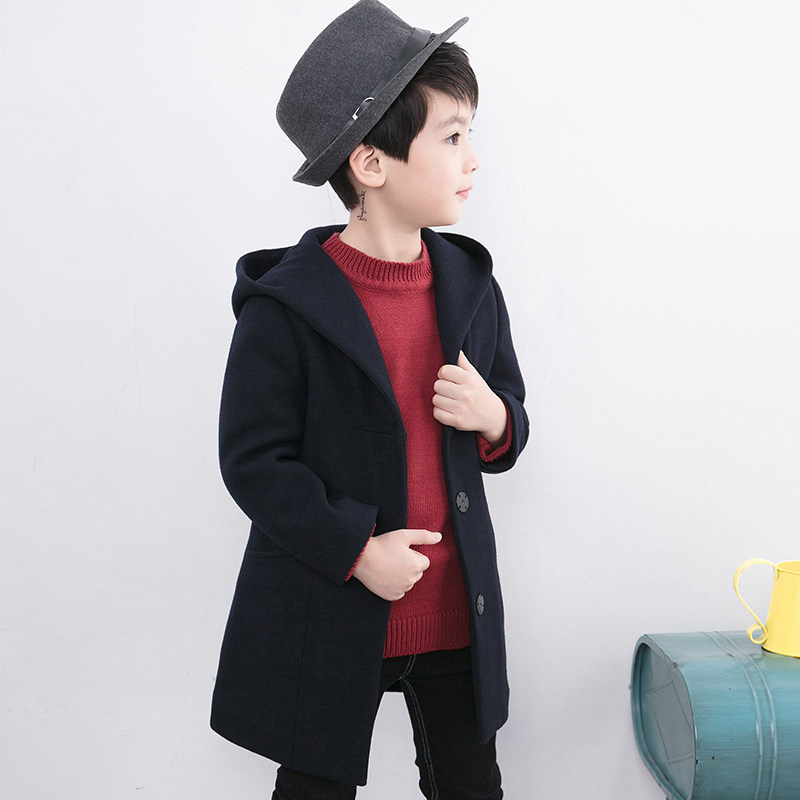Boys woolen coat autumn and winter models 2022 new Western style children's woolen coat in the big children's long version hooded tide