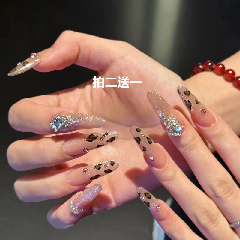 Mid-Length Leopard Print Press-On Nails 2026 New Style Spicy Oval Sweet Cool Nail Art Rhinestone Cat Eye Nail Stickers Finished Product