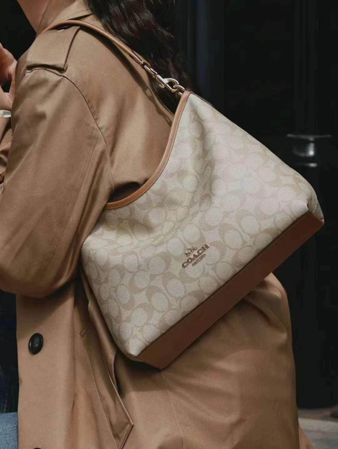Американская прямая доставка Coach Новая молочная чайная Laurel Laurel Подмышечная сумка Сумка через плечо Carryall