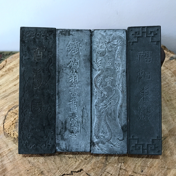 80 years old Hu Kaiwen emblem ink block ink ingots old ink Chen ink Old pine ink 2 two 1 block