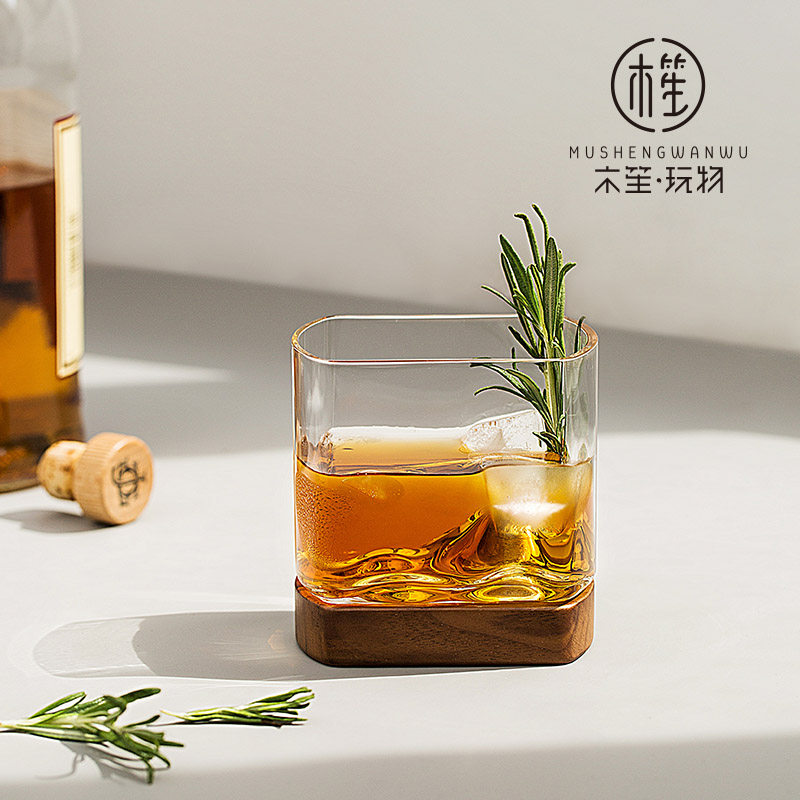 High-value personality glass cup Japanese-style creative tea sea tea dispenser Quartet justice cup office small fresh cup