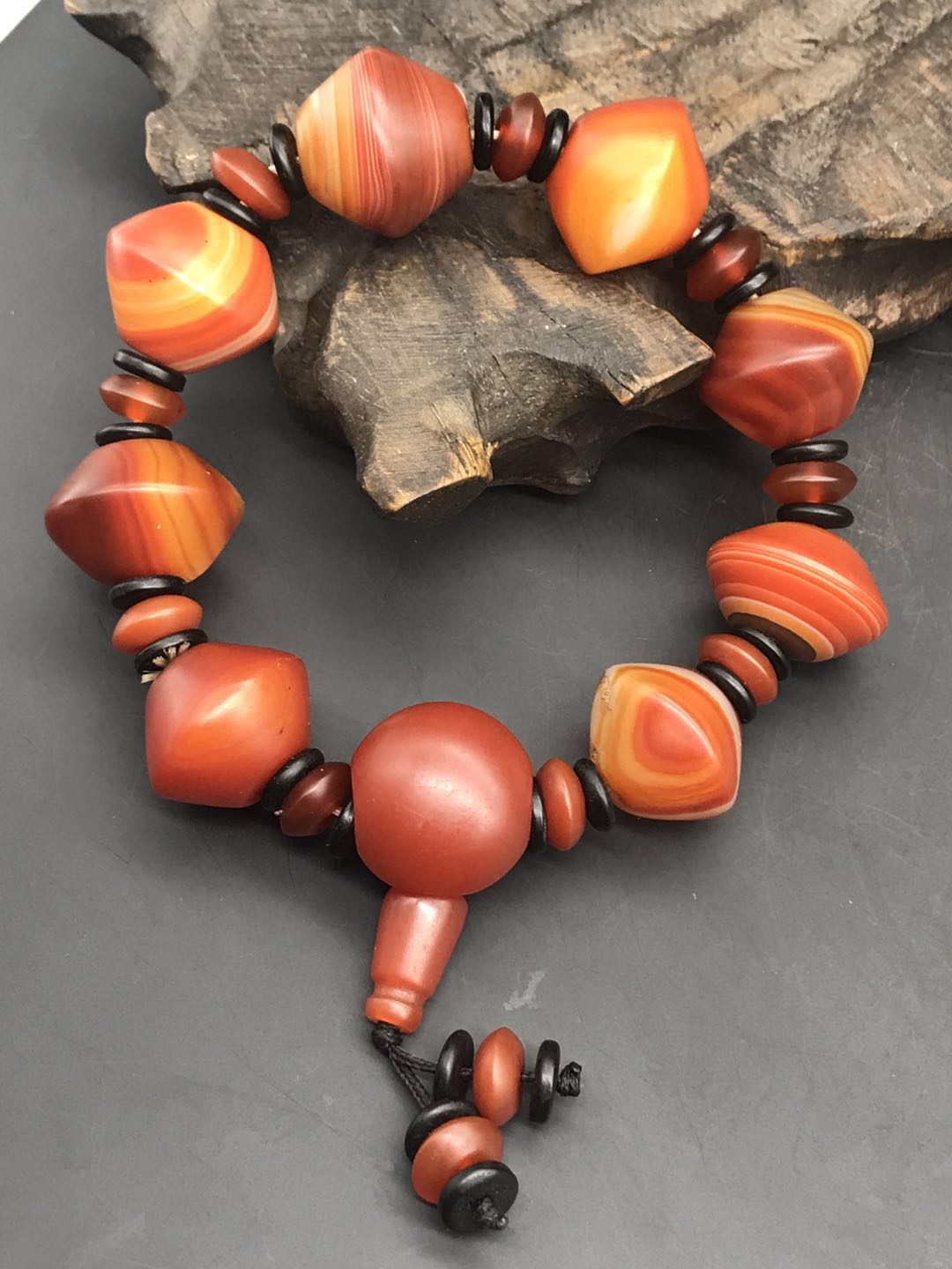 Natural Old Tangle Nau Red Jade Medullary Strings Handmade Jade and Men's Earnings Call Earnings