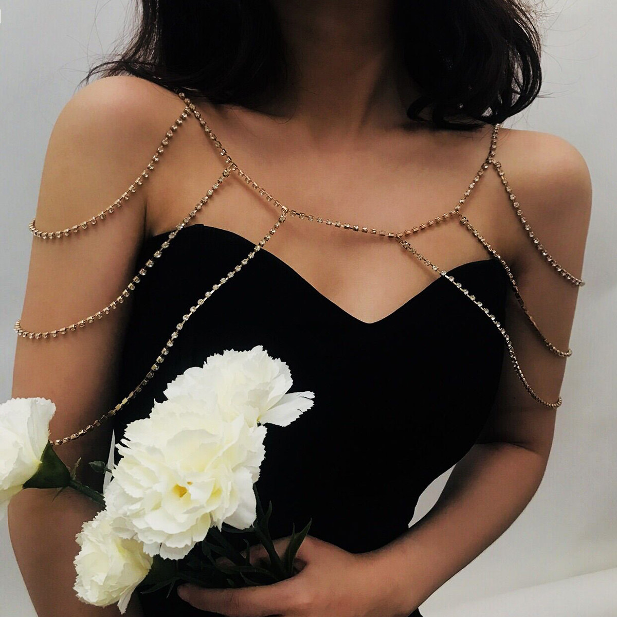 New inlaid drill flow Su shoulder chain shoulder chain Women in Europe and America Fashion water drill multilayer claw chain ocean dress chain Accessories Accessories