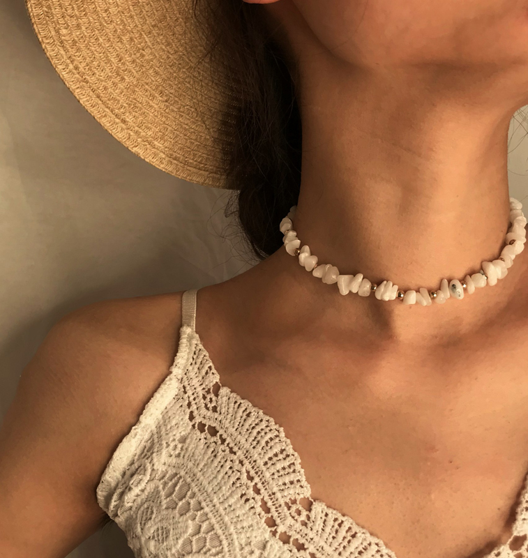 White stone pendant single layer necklace female and American summer personality creative irregular stucker choker collarbone chain