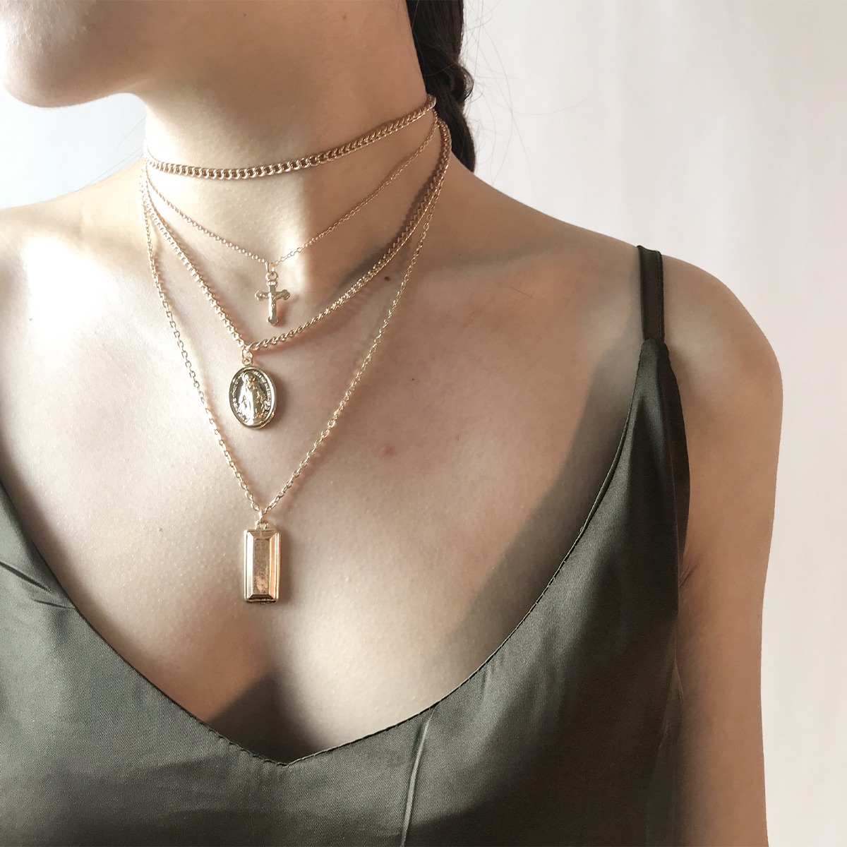 2022 Earth Cool Multi-level Necklace Women Mix Style Cross Lock Bone Chain Manufacturer Direct Cross-border Cargo Source