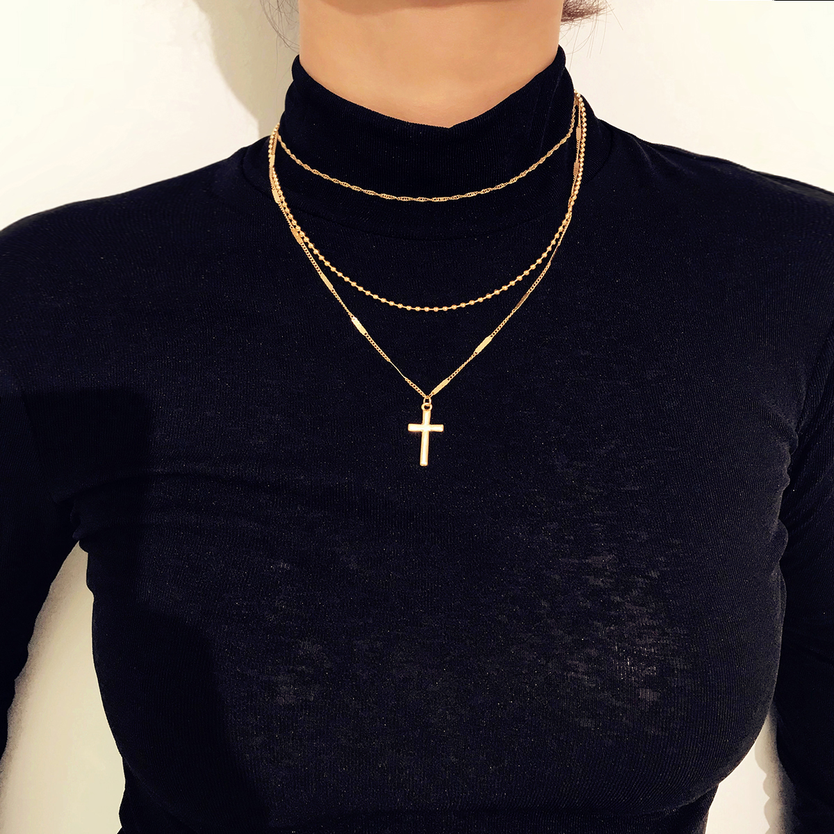 European and American wind multilayer necklace female religious Jesus cross coarse chain long version choker spring summer neck necklace