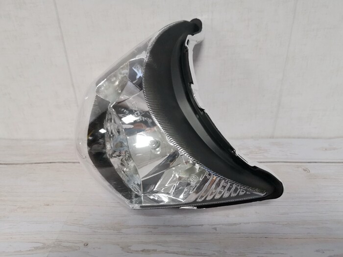 Suitable for head hood version headlights locomotive accessories GT125 headlamp Jungucci QS125-5 Living room lights front lights