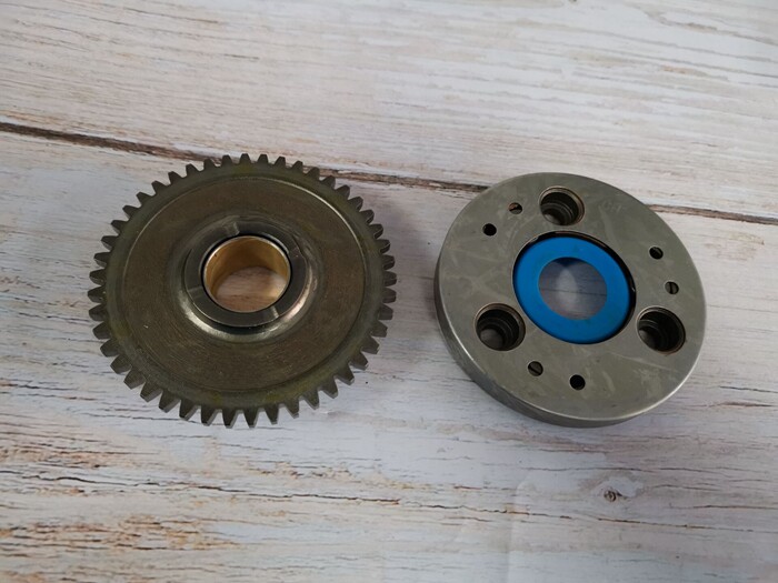 Suitable for locomotive accessories JYM125 sky sword YB125 Trident starter disc start gear transcendent clutch