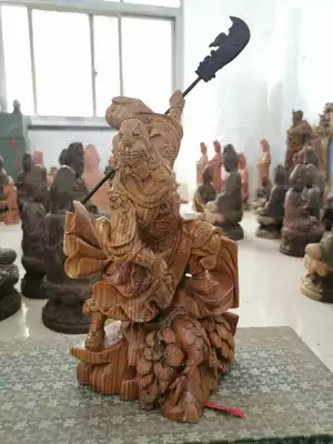 Green sandalwood carving Wu Guan Gong ornaments Guan Yu Guan Shengdi Zhaocai Town House Evil Enshrines Solid Wood