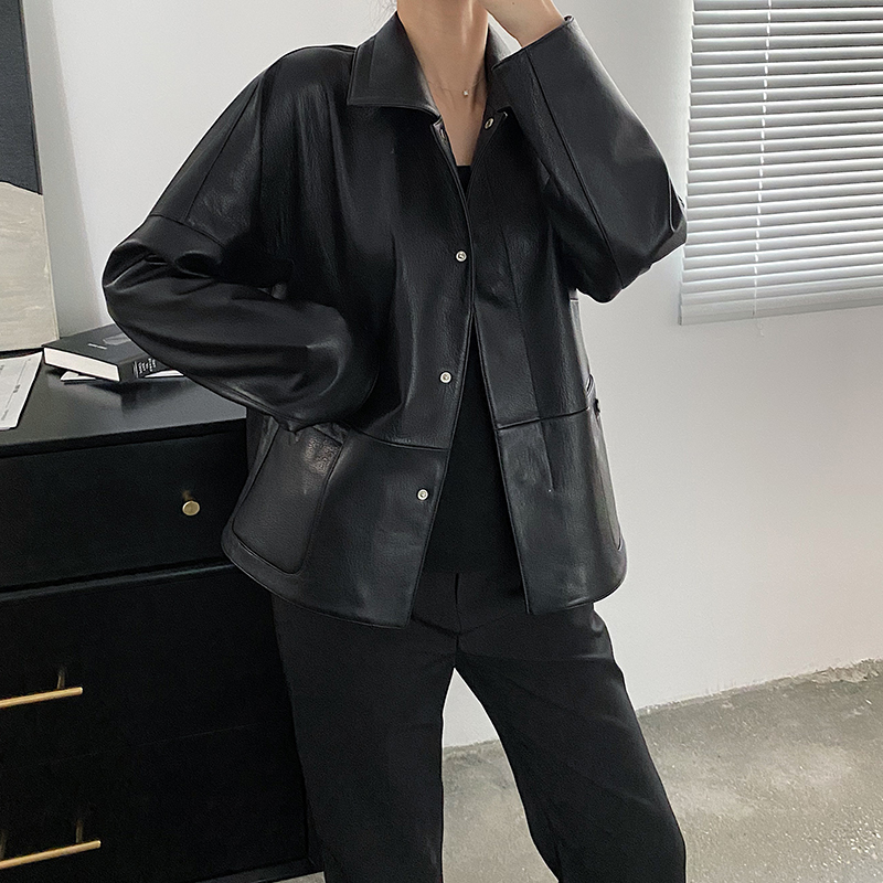 2020 Spring and Autumn New Goatskin Genuine Leather Jacket Women's Short Casual Loose Motorcycle Jacket