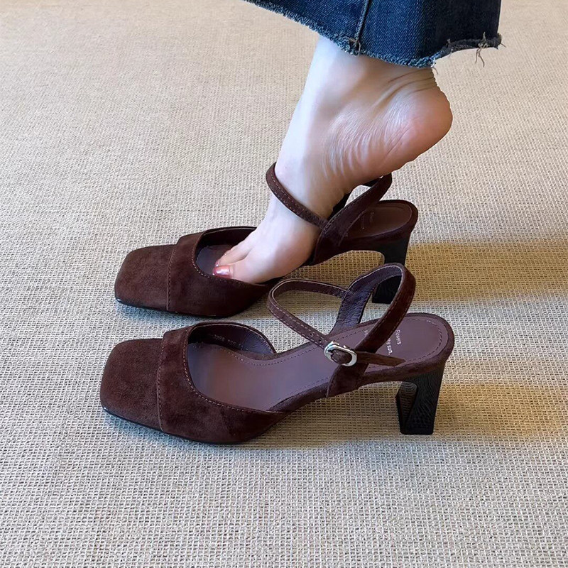 Retro Soft Leather Elegant Square-Toe High-Heeled Shoes for Women 2026 Summer New Commuter Open-Toe Thick-Heeled One-Strap Sandals