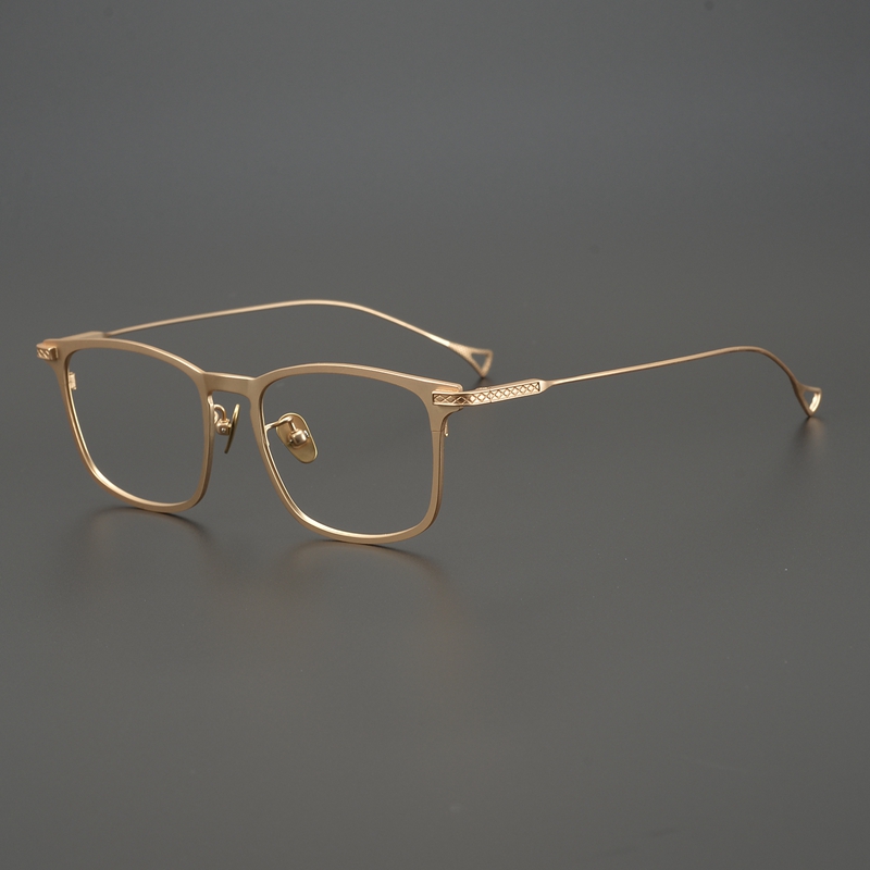 Simple Japanese hand-made high-quality pure titanium ultra-light men's fashion business frame myopia finished small face glasses frame