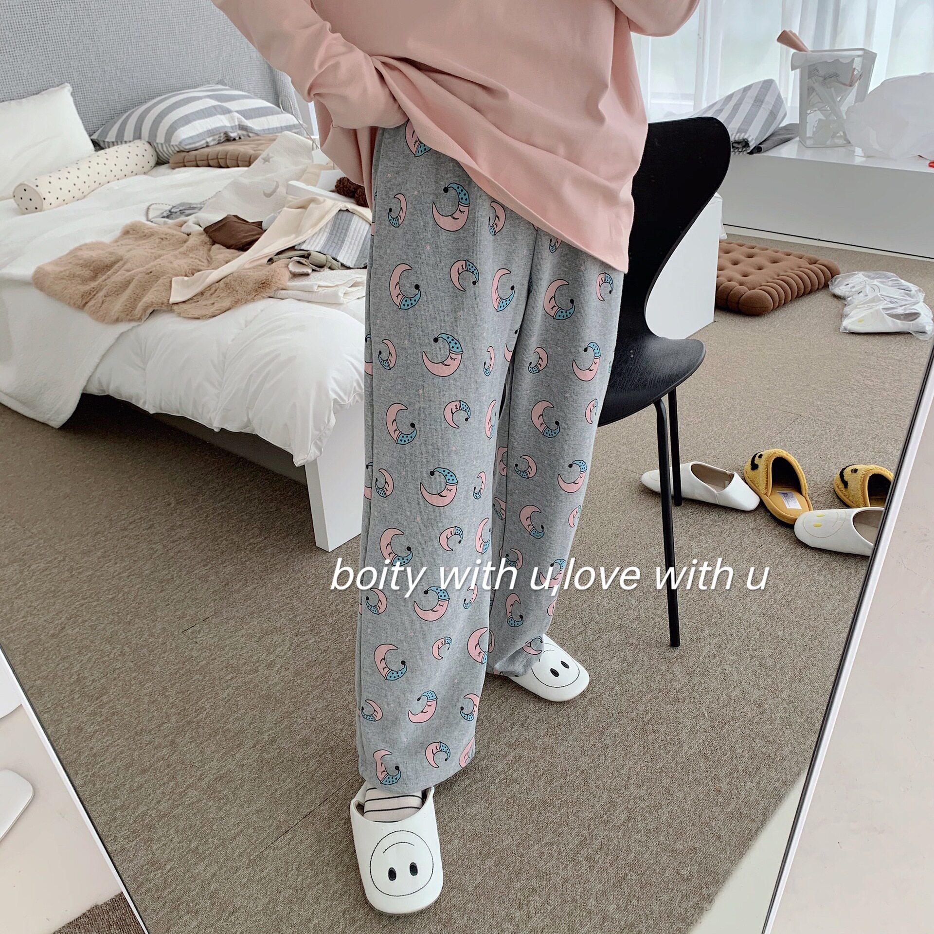 Autumn and winter thickened Korean ins moon star print knitted warm home pants casual pants women's pajamas velvet