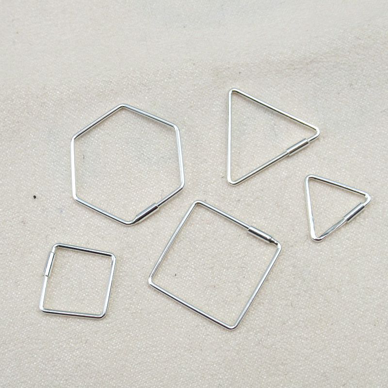 S925 Sterling Silver Rhombus Earrings for Women, Elegant Korean Style Geometric Triangle Simple and Unique Earrings, Versatile for Students