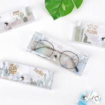 ins Wind green plant hipster simple bedroom female students portable plastic transparent light myopia glasses case