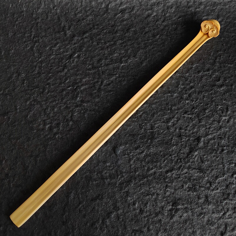 Bamboo Carving in the Shape of a Tickling Stick, a Natural Hand-Carved Piece by a Bamboo Master, a Symbol of Good Fortune and Self-Reliance