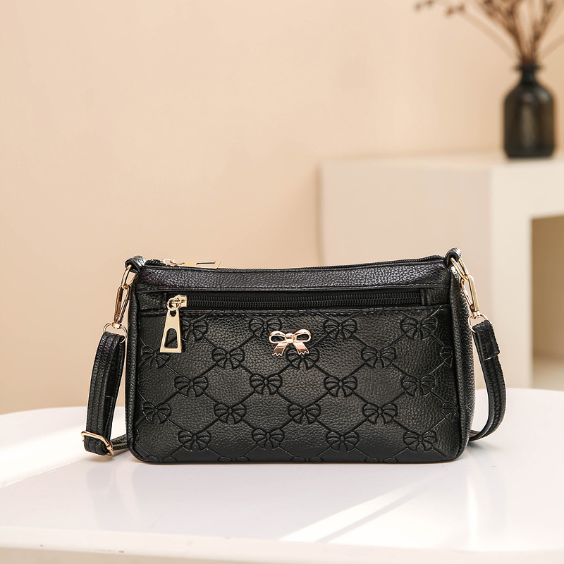 Bag women PU Korean fashion women's bag shoulder slung stall running Jianghu mother women's bag wholesale slant bag