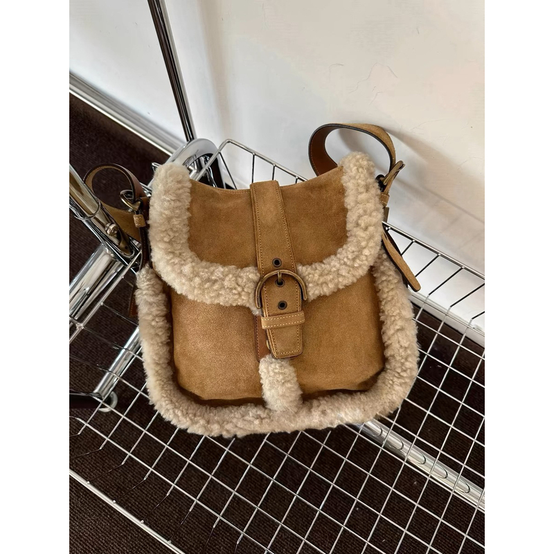 Retro Frosted Suede Spliced ​​Lambswool Crossbody Bag, New Autumn and Winter Style, Versatile for Going Out, Single Shoulder Handbag, Small Shoulder Bag