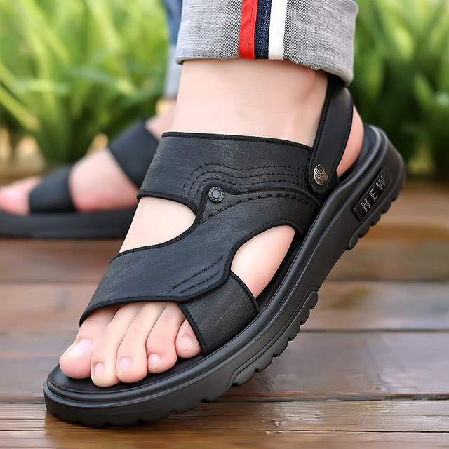 Woodpecker Sandals ຜູ້ຊາຍຊັ້ນທໍາອິດ Cowhide Summer ເກີບຫາດຊາຍແບບທໍາມະດາໃຫມ່ເກີບຫນັງແທ້ Soft Sole ຕ້ານການເລື່ອນຊັ້ນນອກແລະເກີບແຕະ