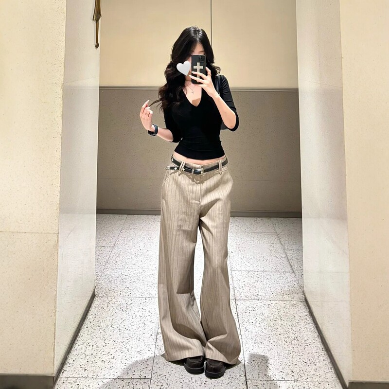Casual Suit Pants with Retro Stripes, Relaxed Drape, Old Money Style, Straight-Leg, Slimming, Niche Design, Loose Wide-Leg Pants Casual Suit Pants with Retro Stripes, Relaxed Drape, Old Money Style, Straight-Leg, Slimming, Niche Design, Loose Wide-Leg Pants
