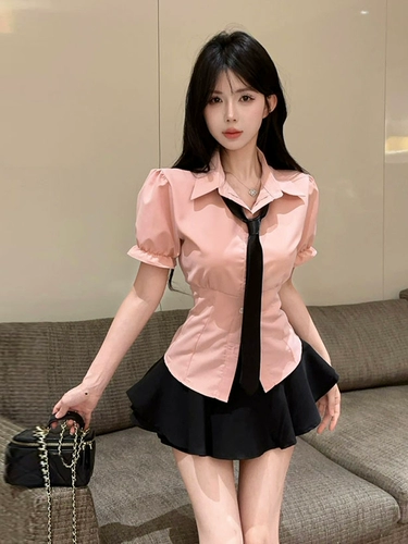 Розовый корсет, рубашка, мини-юбка, комплект, воротник поло, короткий рукав, по фигуре